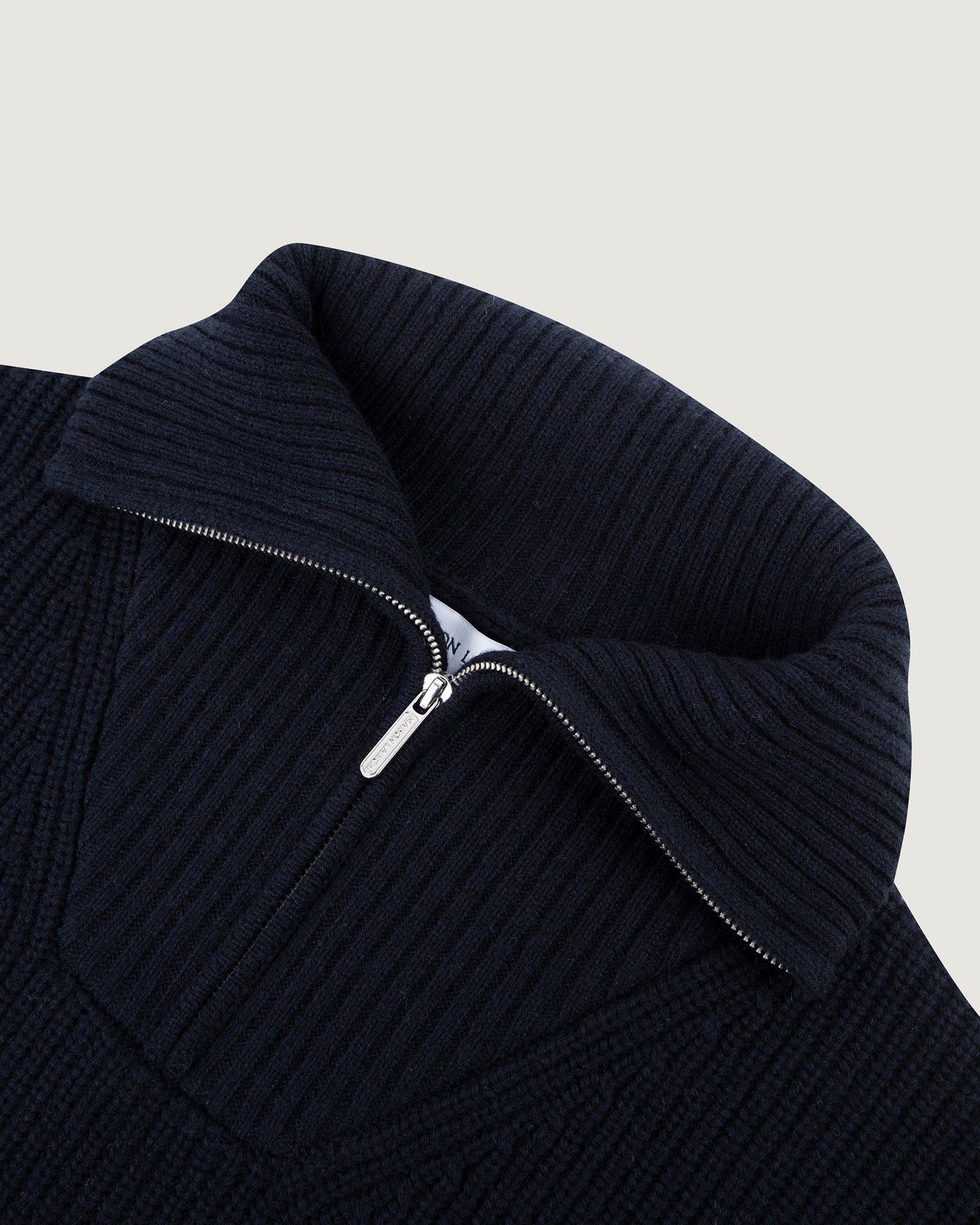 Pull Privat En